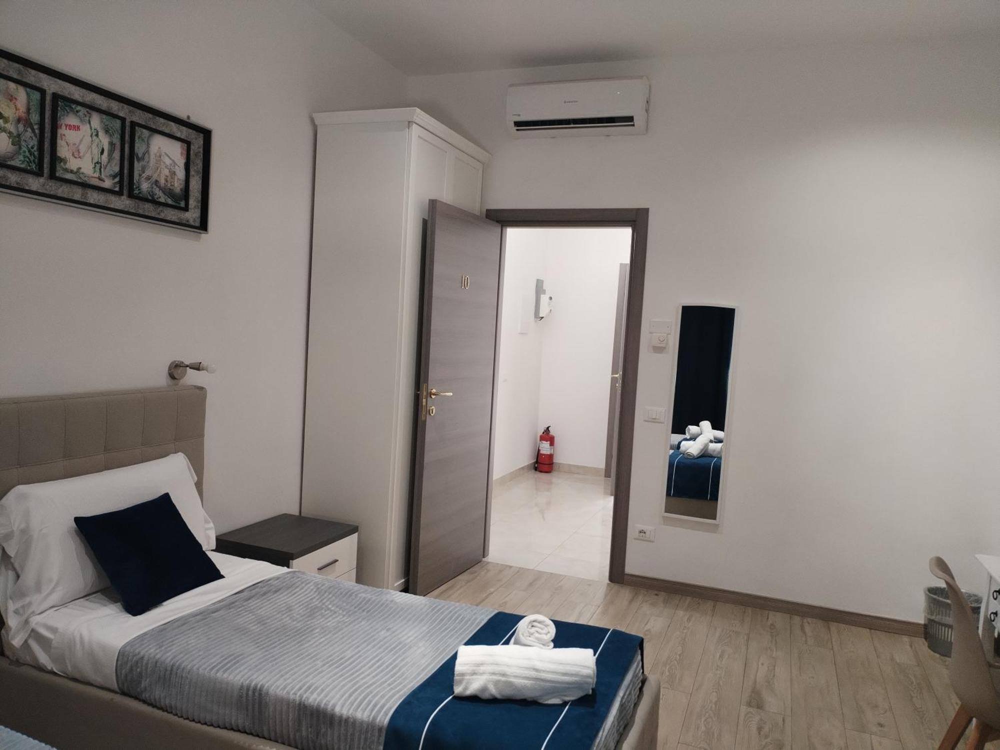 Nuova Fiera Camera Verona Exterior foto